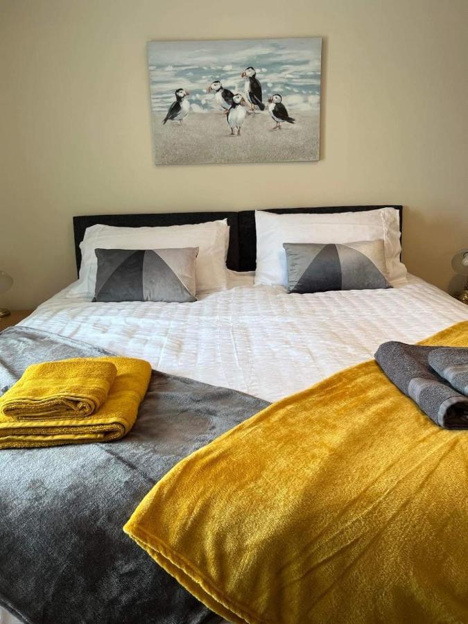 2 Bedroom House Overlooking Pierowall Bay, Westray Екстериор снимка