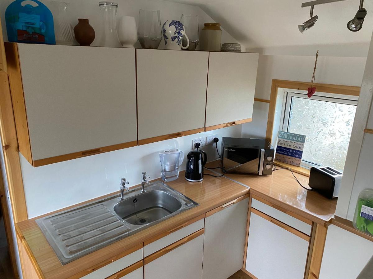 2 Bedroom House Overlooking Pierowall Bay, Westray Екстериор снимка