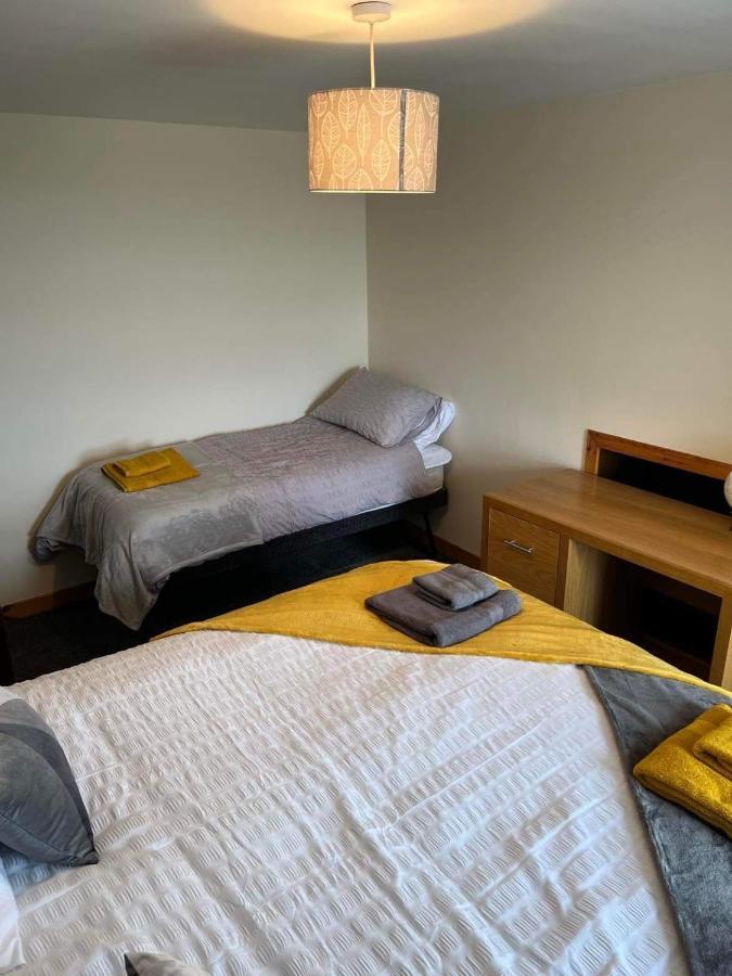2 Bedroom House Overlooking Pierowall Bay, Westray Екстериор снимка